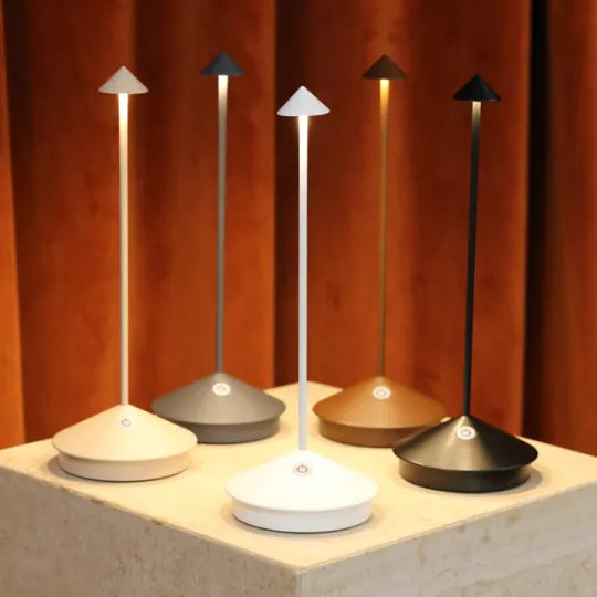 Stolní LED lampa – bezdrátová a dobíjecí