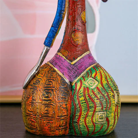 抽象彫刻 女性 – 優雅さと現代性