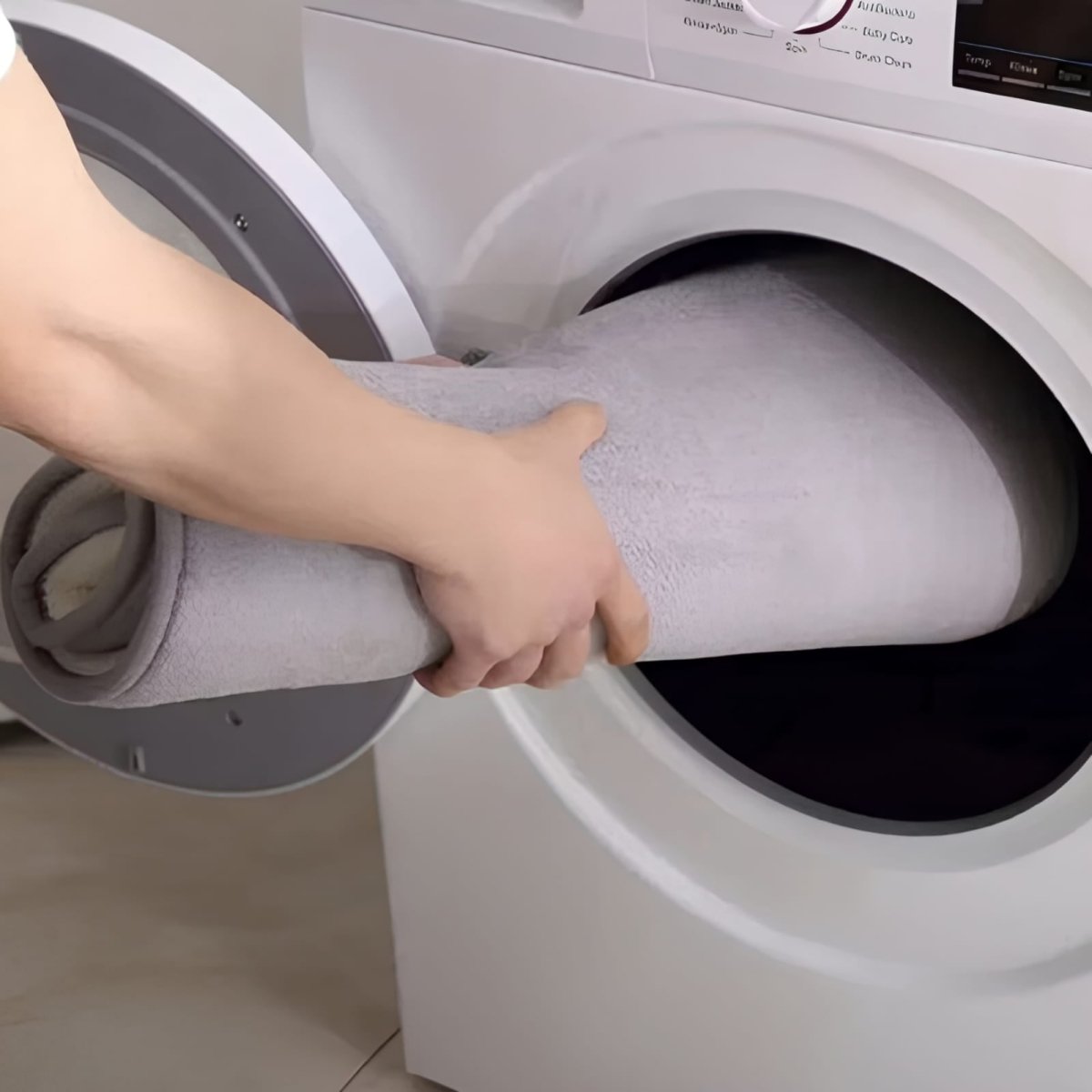 Tappeto da Bagno Super Assorbente Antiscivolo – Comfort e Sicurezza Quotidiana
