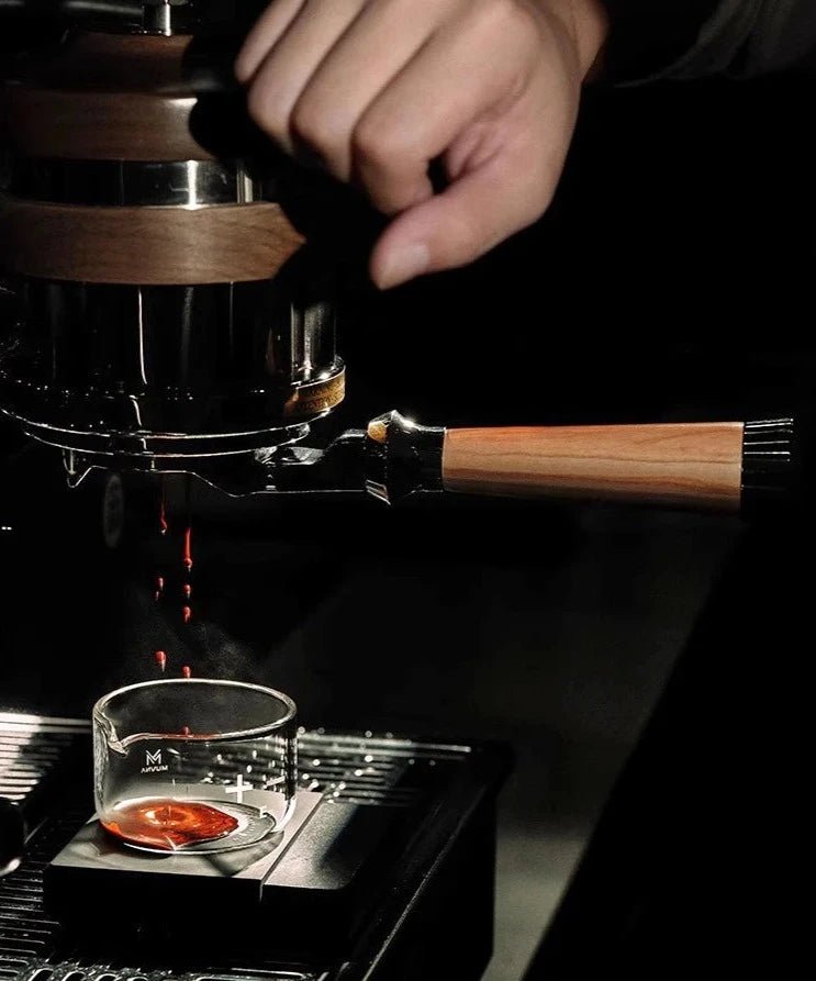バリスタスタイルの底なしコーヒーフィルターホルダー