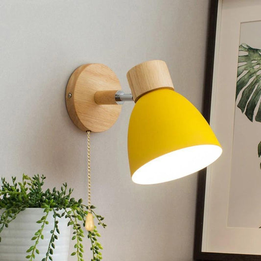 Nowoczesna Lampa Ścienna – Styl Minimalistyczny i Naturalny Akcent 