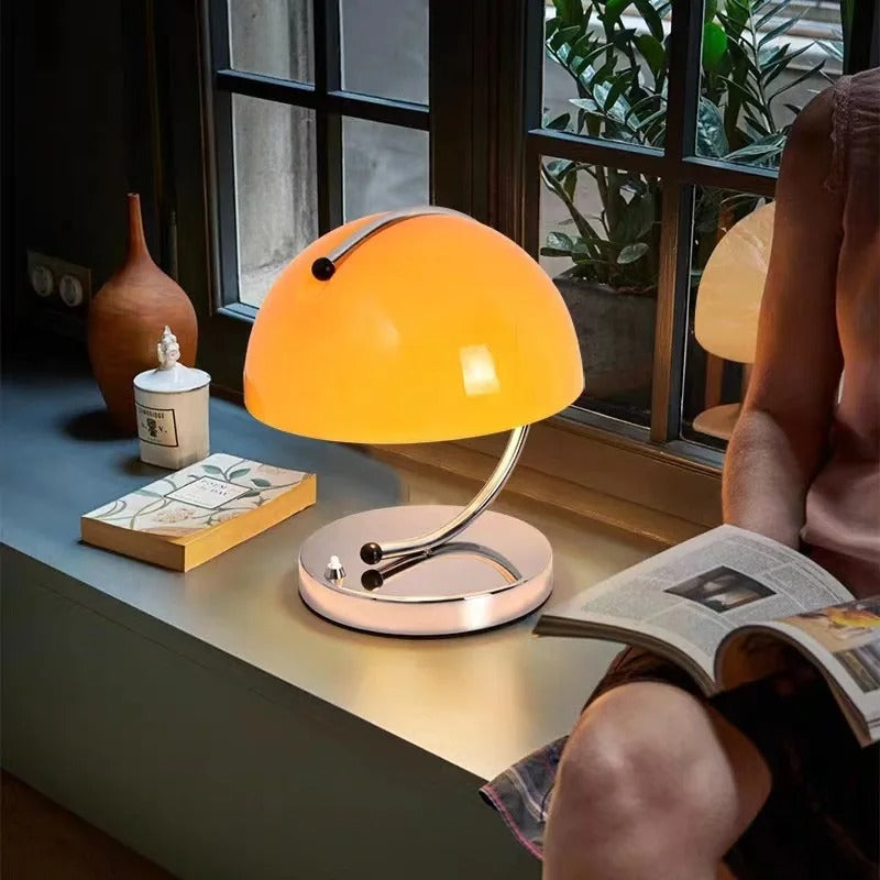 Scandinavische Tafel Lamp in Glas – Elegantie en Moderniteit 