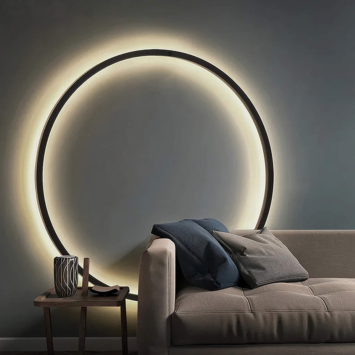 Aplica de perete Halo – Eleganță și modernitate 
