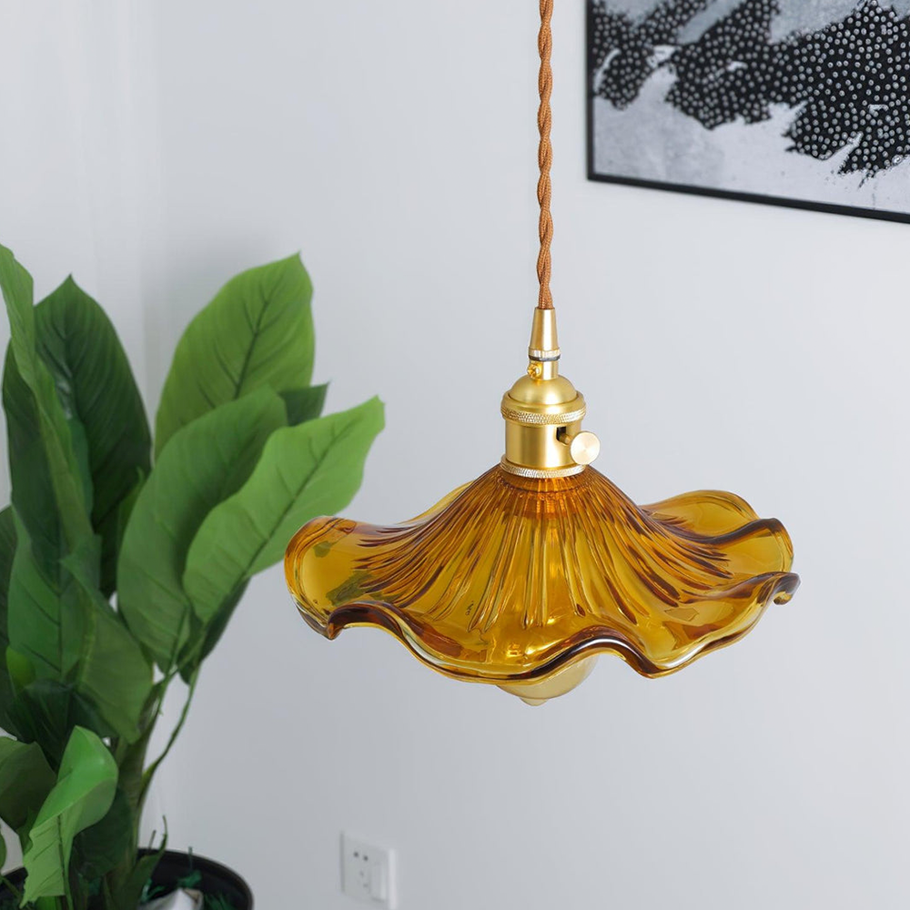 Lámpara Flor Suspendida – Encanto Natural y Espíritu Tierno 