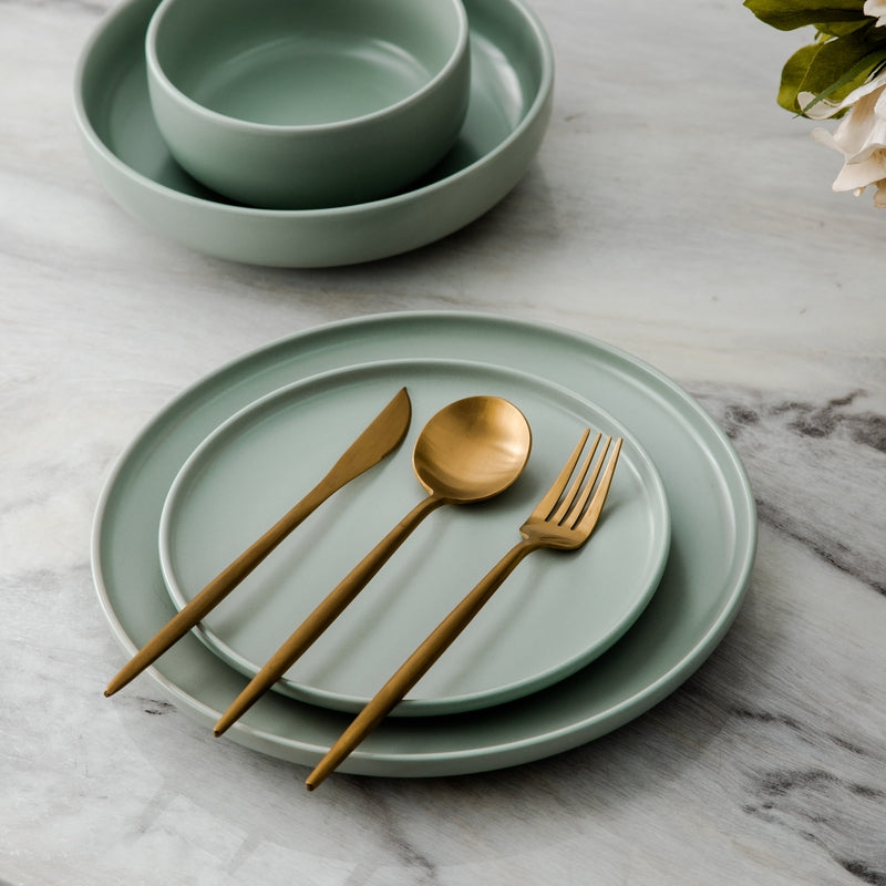 Bestickset – Ren och funktionell stil 
