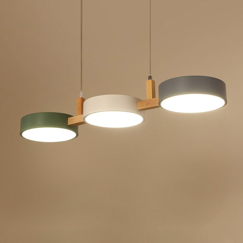 Candelabru Suspendat Modern Din Metal – Design Elegant Și Iluminat În Trend 