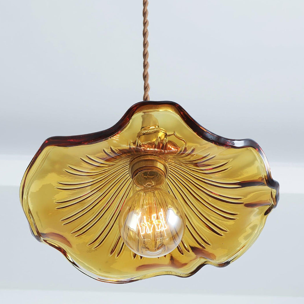 Hanging Flower Lamp – Natural Charm and Tender Spirit 