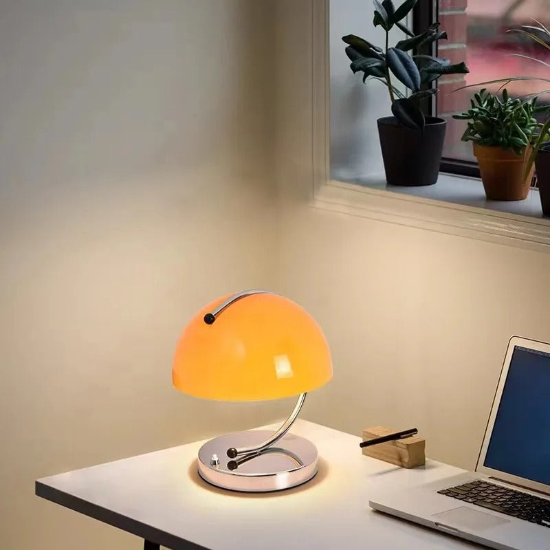 Scandinavische Tafel Lamp in Glas – Elegantie en Moderniteit 