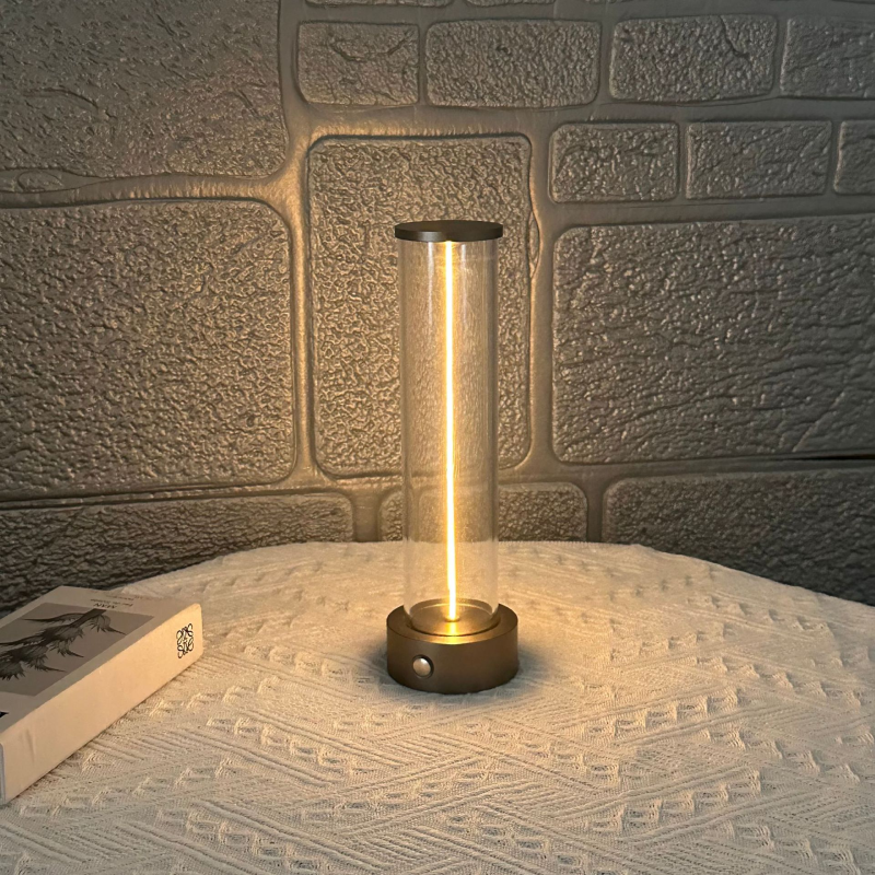 Stolní LED lampa - Moderní a elegantní osvětlení 