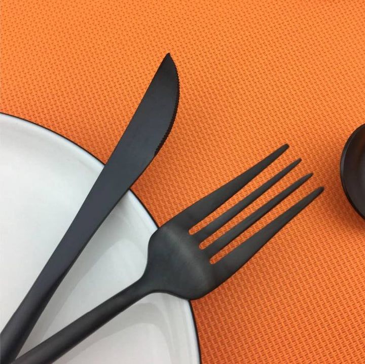 Conjunto de Talheres de Luxo – Para Uma Mesa Elegante e Distinta 