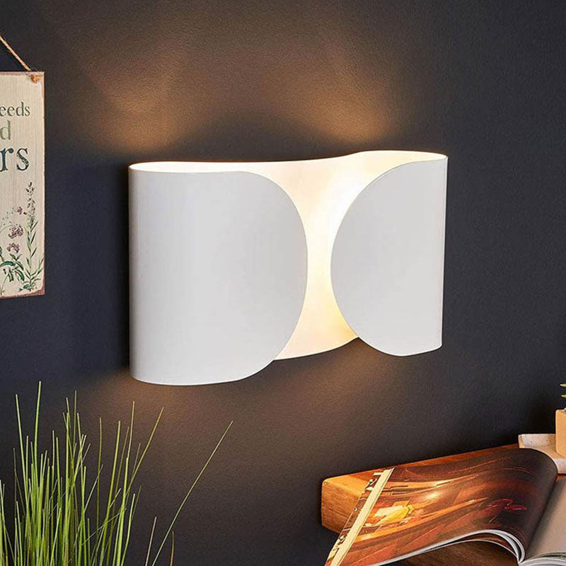 Wandlampe LED — Moderne Beleuchtung mit doppeltem Strahl 
