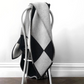 Plaid Checked – Modern Elegance and Cozy Comfort 