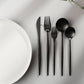 Bestickset – Ren och funktionell stil 