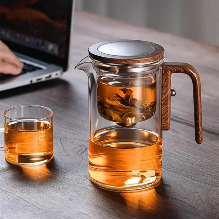 Teiera in Vetro con Infusore — Eleganza e Semplicità Quotidiana 