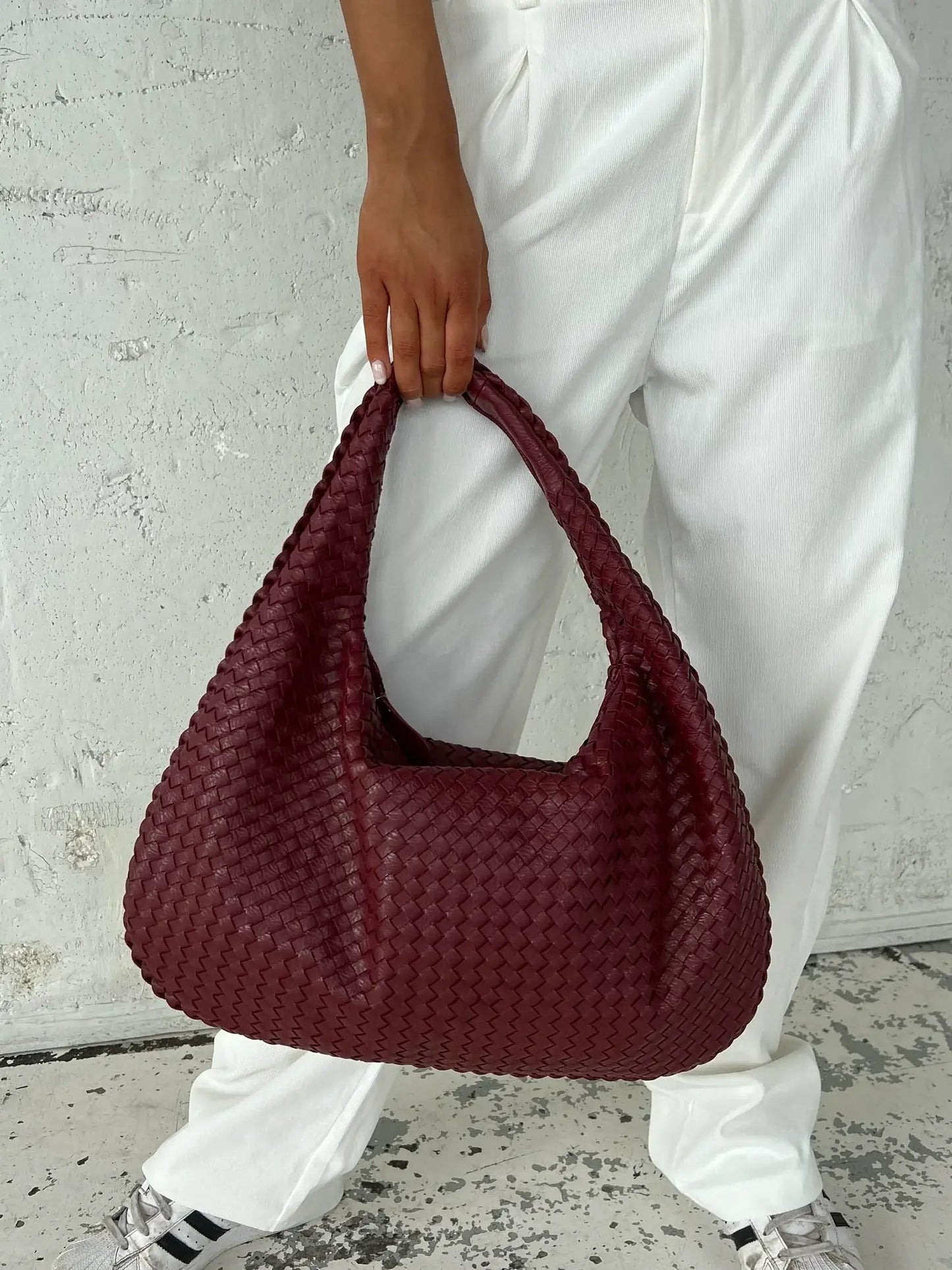 Josiane | Bolsa de Mano Trenzada – Elegancia Artesanal y Encanto Atemporal 