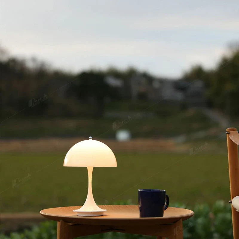 LED stolní lampa – nabíjecí a osvětlení se třemi úrovněmi 