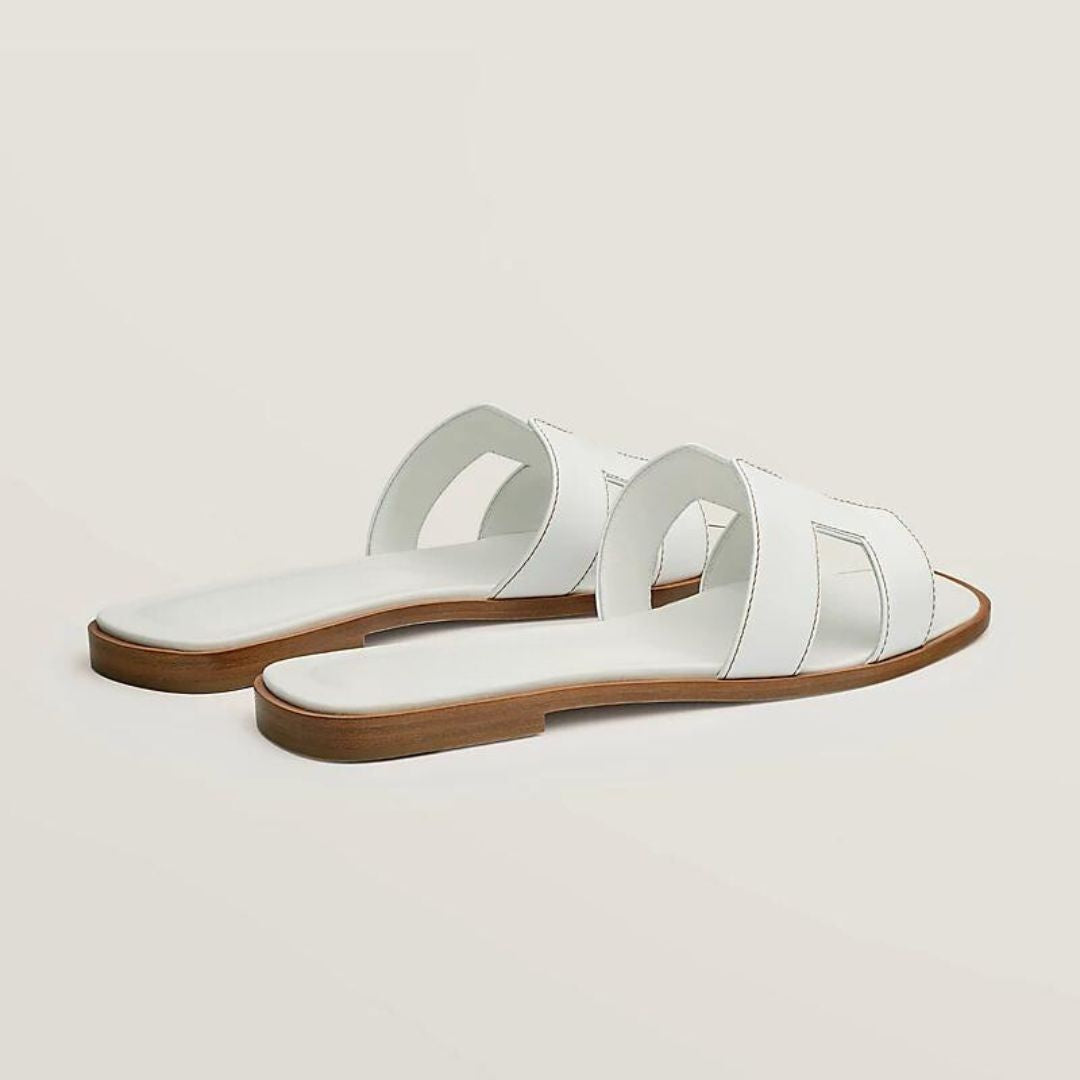 Brigitte | Moderna Platta Sandaler – Luftrikt Design Och Urban Stil 