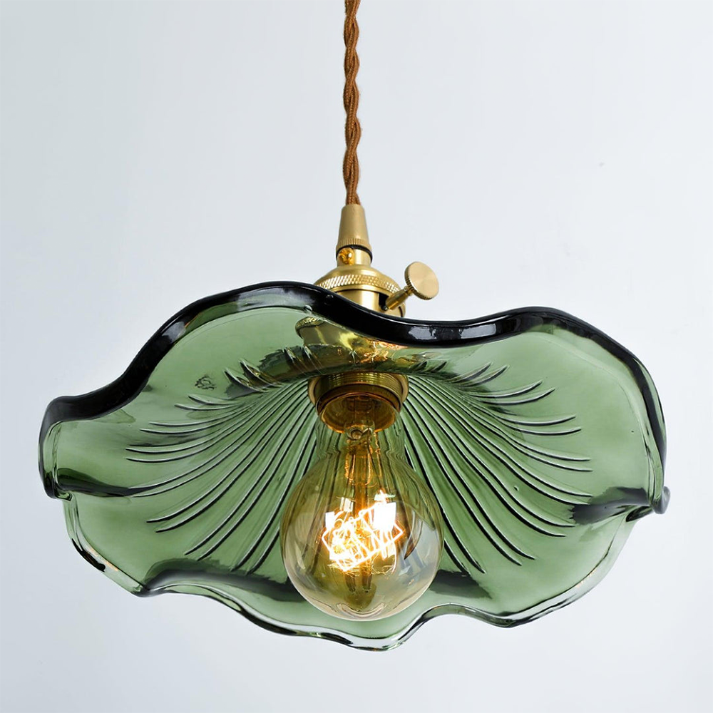 Hanging Flower Lamp – Natural Charm and Tender Spirit 