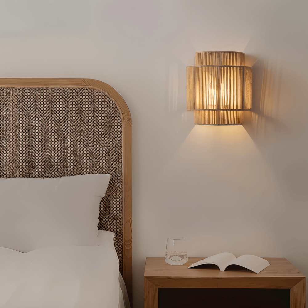 Rotan wandlamp met henneptouw kap - natuurlijk licht & authentieke charme