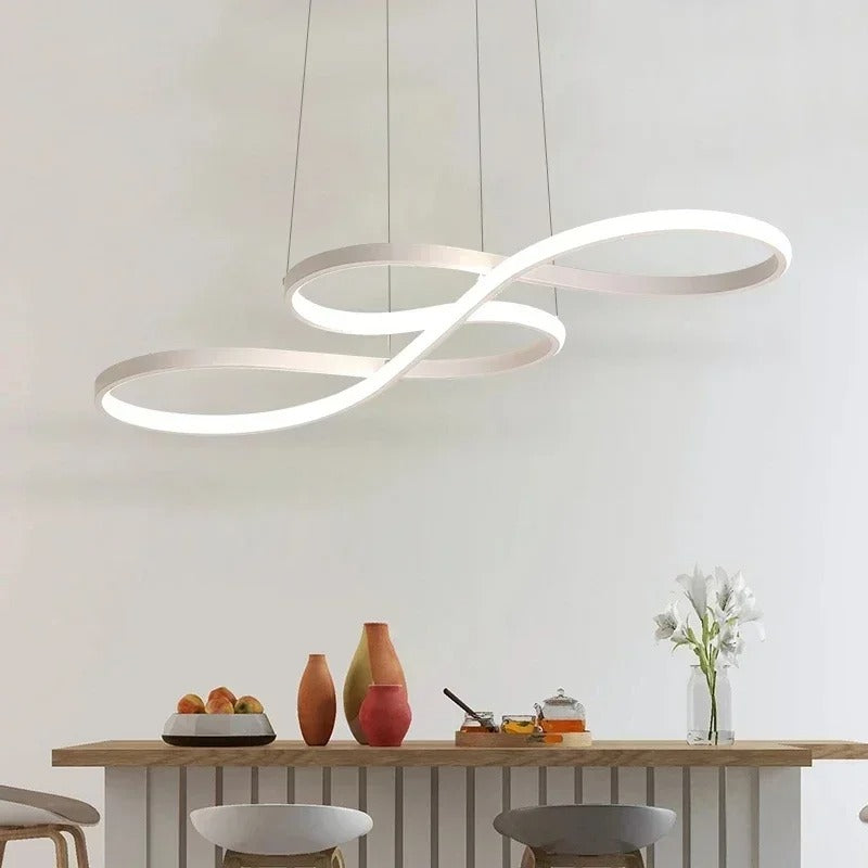 Modern LED függőlámpa gyűrűkben – Elegáns és futurisztikus design 